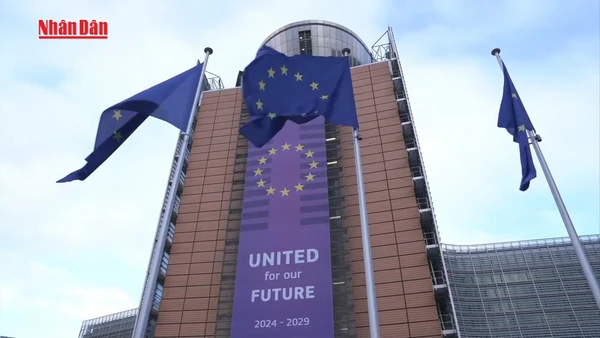 [Video] EU đóng băng vô thời hạn tài sản Nga, mở đường hỗ trợ tài chính Ukraine 