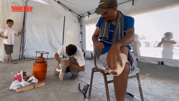 [Video] Hàng nghìn người tàn tật tại Dải Gaza gặp khó vì thiếu tay chân giả 