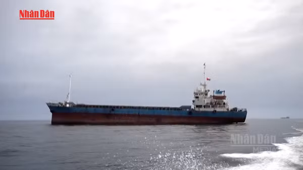 [Video] Iran đề xuất mở hành lang hàng hải qua Oman 