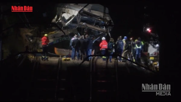 [Video] Tiếp tục xảy ra tai nạn tàu hỏa tại Tây Ban Nha