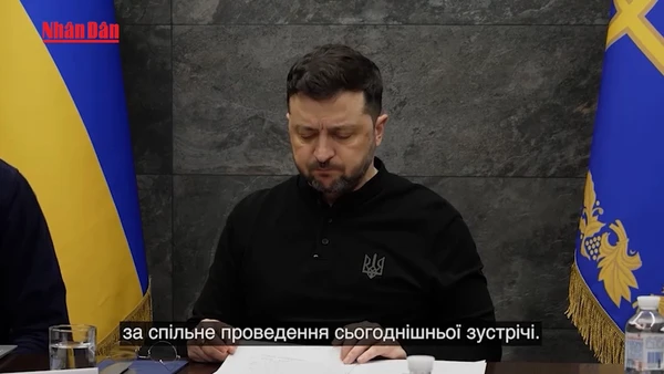 [Video] Tổng thống Ukraine V. Zelensky nêu điều kiện tổ chức bầu cử 