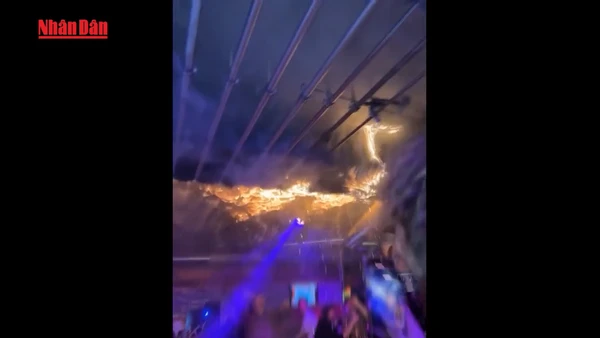 [Video] Pháo nến có thể là nguyên nhân gây ra vụ cháy quán bar tại Thụy Sĩ 