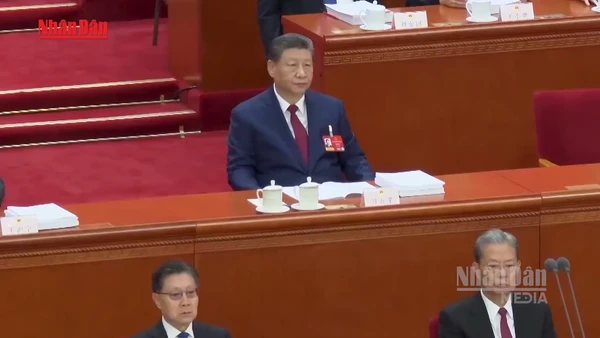 [Video] Chủ tịch Trung Quốc Tập Cận Bình yêu cầu quân đội trung thành với Đảng 