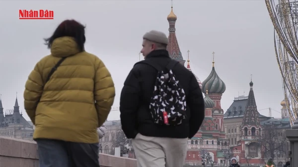 [Video] EU siết chặt thị thực đối với công dân Nga, cân nhắc huấn luyện quân sự tại Ukraine hậu xung đột 