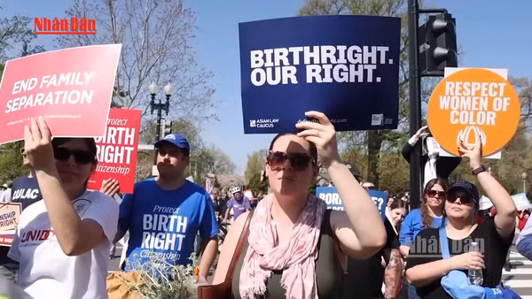 [Video] Mỹ tăng cường điều tra mạng lưới “du lịch sinh con” lấy quốc tịch 