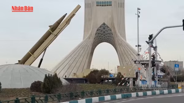 [Video] IRGC cảnh báo tấn công “dữ dội” nếu tàu Iran bị nhắm mục tiêu 