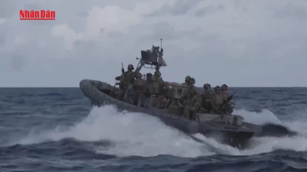 [Video] Mỹ truy đuổi tàu chở dầu thứ ba ngoài khơi Venezuela 