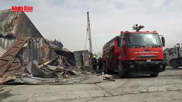 [Video] Afghanistan và Pakistan ngừng bắn dịp “xả chay” của người Hồi giáo 