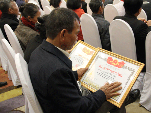 Vinh danh hơn 1.200 liệt sĩ trong các thời kỳ ảnh 1