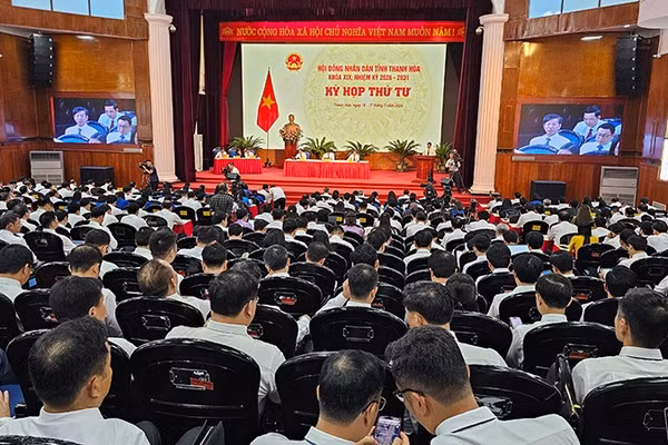 Quang cảnh kỳ họp Hội đồng nhân dân tỉnh Thanh Hóa.