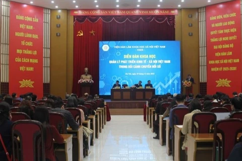 Hội thảo "Quản lý phát triển kinh tế-xã hội Việt Nam trong bối cảnh chuyển đổi số" do Viện Hàn lâm Khoa học xã hội Việt Nam tổ chức.
