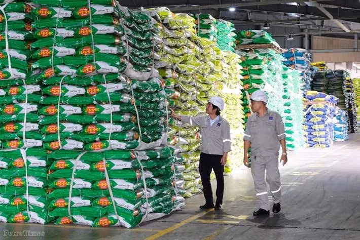 PVFCCo-Phú Mỹ đã quyết liệt chuyển mình trong kinh doanh với hai mục tiêu cốt lõi: thúc đẩy tăng trưởng phù hợp xu hướng cạnh tranh mới và tối ưu hóa hiệu quả chi phí kênh phân phối.