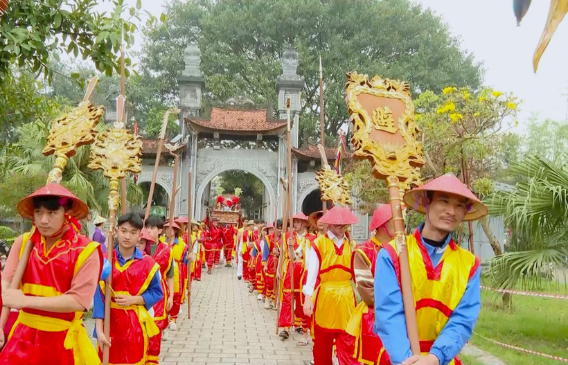 Lễ rước nước, hoạt động mở đầu của Lễ hội Hoa Lư, tỉnh Ninh Bình, năm 2025.