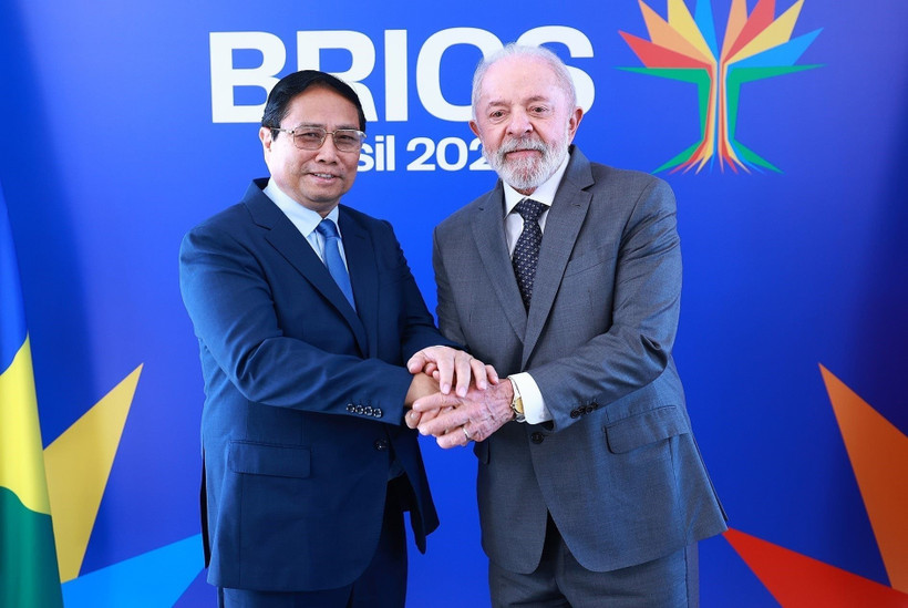 Thủ tướng Phạm Minh Chính hội đàm với Tổng thống Brazil Lula da Silva. (Ảnh TTXVN)