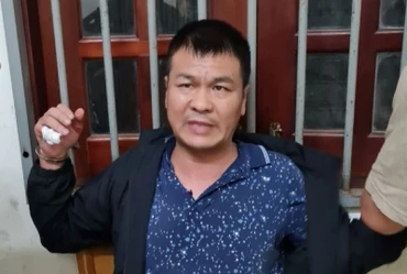 Đối tượng Yang Zhong Wu - nghi can sát hại chị L.T.M (30 tuổi, nhân viên kế toán) vào ngày 29/3 bị công an Gia Lai bắt giữ. (Ảnh: Công an cung cấp)