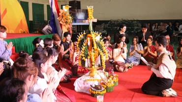Lưu học sinh Lào đón Tết cổ truyền Bun Pi May ở Huế, ngày 12/04/2025. (Ảnh: Nhandan.vn)