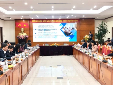 Các đại biểu dự hội nghị.