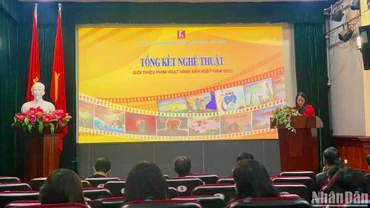 Bà Phạm Thanh Hà, Trưởng Phòng Biên kịch phát biểu 