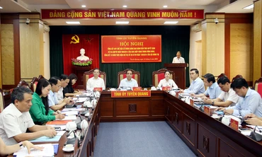 Đại biểu tham dự hội nghị.