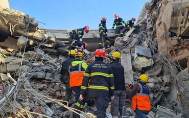 Đoàn công tác Bộ Công an Việt Nam triển khai cứu hộ tại một tòa nhà ở thành phố Adiyaman, phía Đông Nam Thổ Nhĩ Kỳ. (Ảnh: Cục Cảnh sát Phòng cháy, chữa cháy và Cứu nạn, cứu hộ)