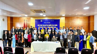 Các đại biểu dự tham dự tọa đàm 