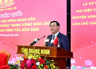 Chủ tịch Quốc hội Vương Đình Huệ phát biểu bế mạc Hội nghị. (Ảnh: Duy Linh)