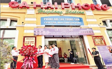 Ga Hải Phòng trở thành điểm du lịch.