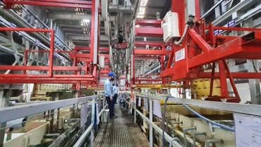 Hệ thống xi mạ hiện đại của Công ty trách nhiệm hữu hạn Một thành viên Thiện Mỹ, Khu công nghiệp Khai Quang.