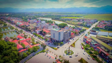 Một góc trung tâm thành phố Điện Biên Phủ hôm nay. (Ảnh: LÊ LAN)