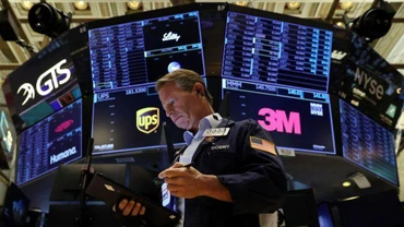 Sàn giao dịch chứng khoán New York (NYSE) ngày 27/7. (Ảnh: Reuters)