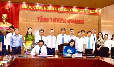 Ký kết Chương trình hợp tác 2 tỉnh Tuyên Quang-Bình Thuận.