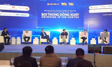 Quang cảnh Diễn đàn cấp cao Cố vấn tài chính Việt Nam 2023.