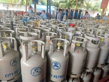 Giá gas bán lẻ tăng giá trở lại sau 6 tháng liên tiếp giảm.