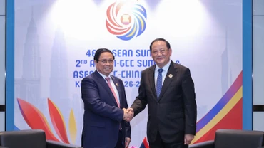 Thủ tướng Phạm Minh Chính và Thủ tướng Lào Sonexay Siphandone. (Ảnh: VGP/Nhật Bắc)