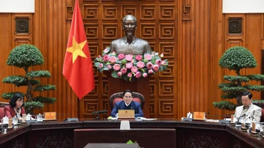 Thủ tướng Phạm Minh Chính chủ trì cuộc họp về nghiên cứu triển khai ngay đầu tư giai đoạn 2 sân bay Gia Bình và đường kết nối. (Ảnh: TRẦN HẢI)