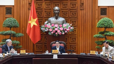 Bí thư Đảng uỷ Chính phủ, Thủ tướng Chính phủ Phạm Minh Chính chủ trì hội nghị (Ảnh: TRẦN HẢI)