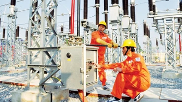 Mức giá bán lẻ điện bình quân tối đa là 2.444,09 đồng/kWh
