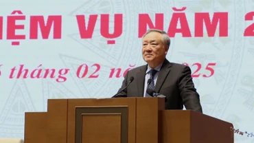 Phó Thủ tướng Thường trực Chính phủ Nguyễn Hòa Bình phát biểu ý kiến chỉ đạo Hội nghị. (Ảnh: VGP)