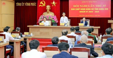 Hội nghị Ban Chấp hành Đảng bộ tỉnh Vĩnh Phúc bàn về tinh gọn bộ máy.