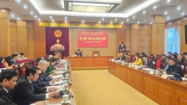 Các đại biểu tại Kỳ họp Hội đồng nhân dân tỉnh Vĩnh Phúc.