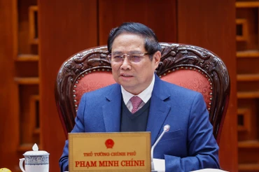 Thủ tướng Phạm Minh Chính phát biểu ý kiến chỉ đạo cuộc làm việc với Bộ Quốc phòng và Bộ Công an về rà soát, sắp xếp tổ chức bộ máy của hai Bộ. (Ảnh: TRẦN HẢI)