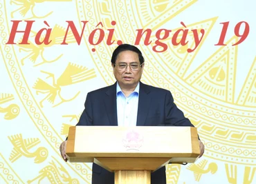 Thủ tướng Phạm Minh Chính phát biểu ý kiến tại Hội nghị Thường trực Chính phủ về chuyển đổi số. (Ảnh: TRẦN HẢI)
