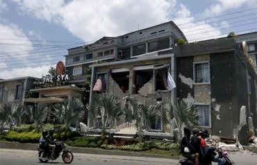 Động đất mạnh gây thương vong tại Indonesia