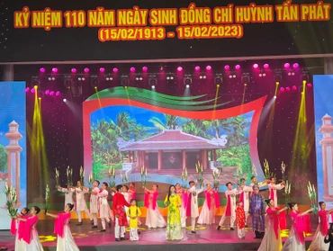 Chương trình nghệ thuật đặc biệt kỷ niệm 110 năm ngày sinh đồng chí Huỳnh Tấn Phát.
