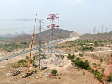 Di dời khoảng cột 34A-35A Đường dây 500kV Vĩnh Tân-rẽ Sông Mây-Tân Uyên. (Ảnh: PTC3)