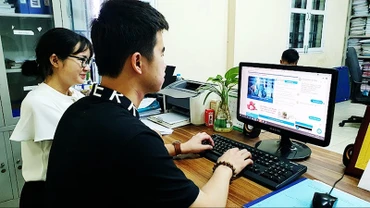 [Video] Hướng dẫn sử dụng chatbot AI hỗ trợ cán bộ, công chức trong công việc