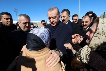 Tổng thống Thổ Nhĩ Kỳ Erdogan gặp người dân tại Kahramanmaras, ngày 8/2/2023. (Ảnh: Văn phòng Báo chí Tổng thống Thổ Nhĩ Kỳ)