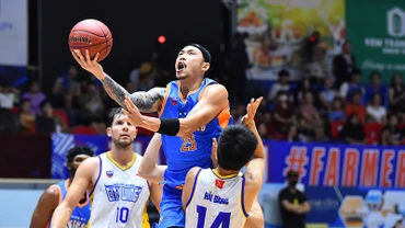 VBA 2023: Hanoi Buffaloes vượt khó trước Ho Chi Minh City Wings