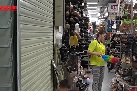 [Video] Đề xuất nâng ngưỡng doanh thu chịu thuế của hộ kinh doanh lên 500 triệu đồng/năm