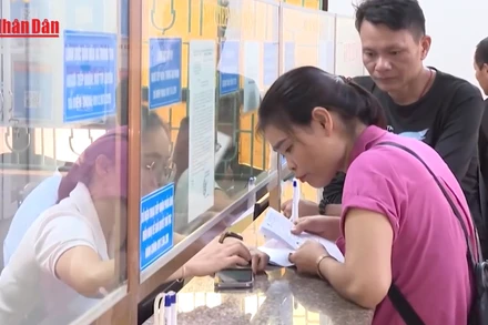 [Video] Hà Nội đẩy mạnh tháo gỡ vướng mắc trong giải quyết thủ tục hành chính